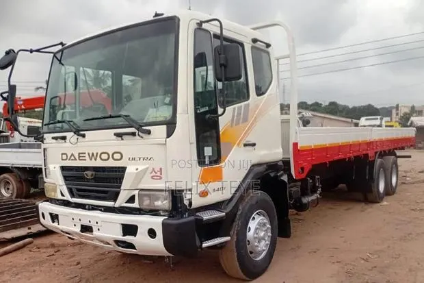 Daewoo Ultra 340r Double Axles Manual Engine · Photo 1
