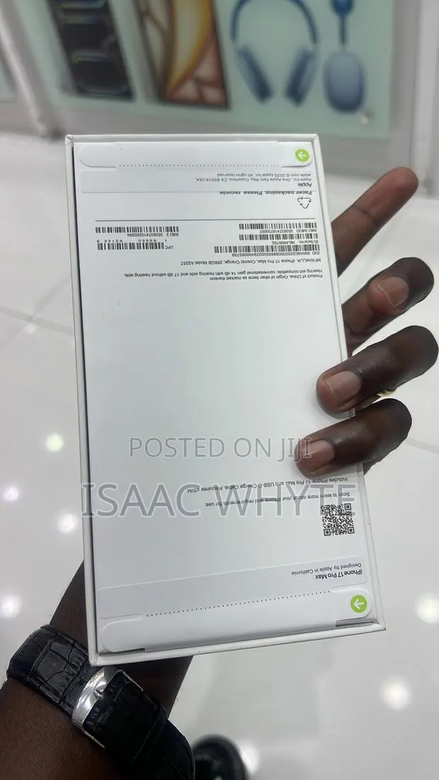 New Apple iPhone 17 Pro Max 256 GB Orange · Photo 1
