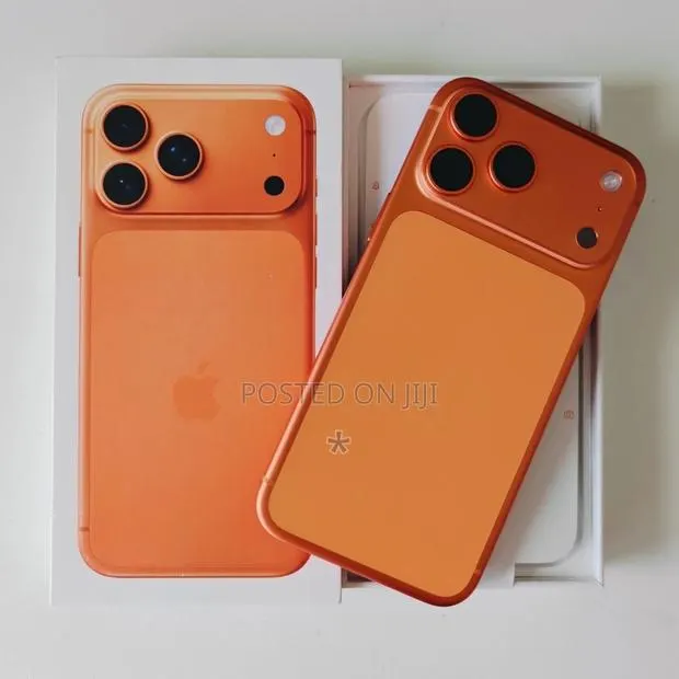 Apple iPhone 17 Pro Max 512 GB Orange · Photo 1