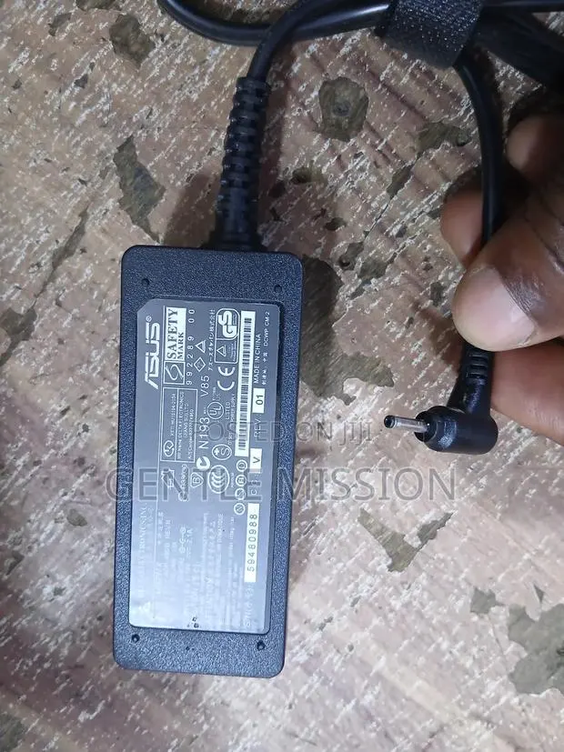 AC Adapter for ASUS Laptop · Photo 1