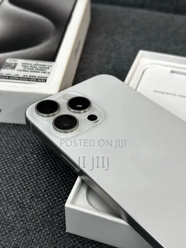 New Apple iPhone 15 Pro Max 512 GB Silver · Photo 1
