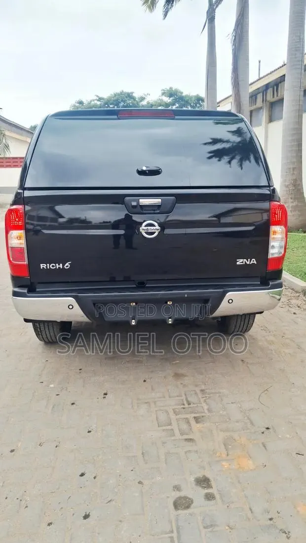 New Nissan Hardbody 2025 Black · Photo 1