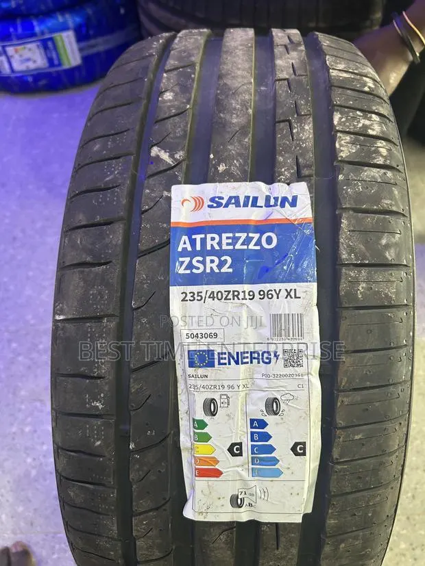235/40 R19 Honda Accord Tyres . Brand New · Photo 1