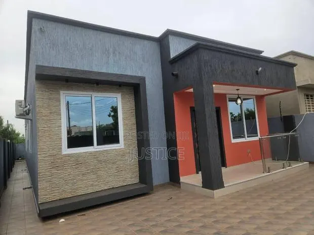 3bdrm House in Adenta Amrahia, Frafraha for sale · Photo 1