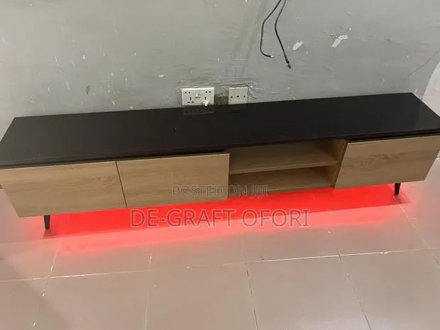Television Stand · Photo 1