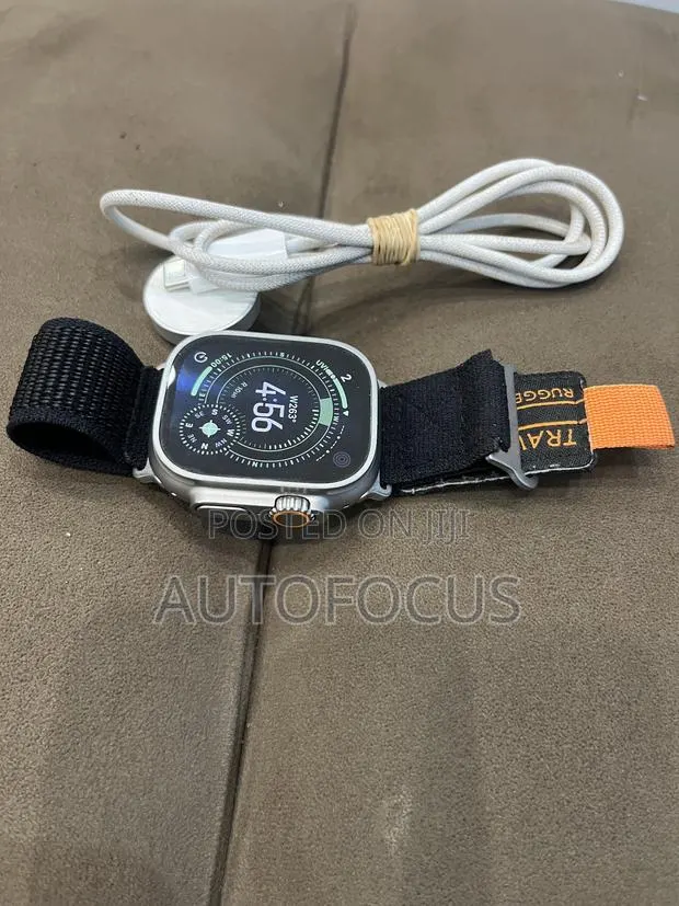 Apple Watch Ultra 2 49MM · Photo 1