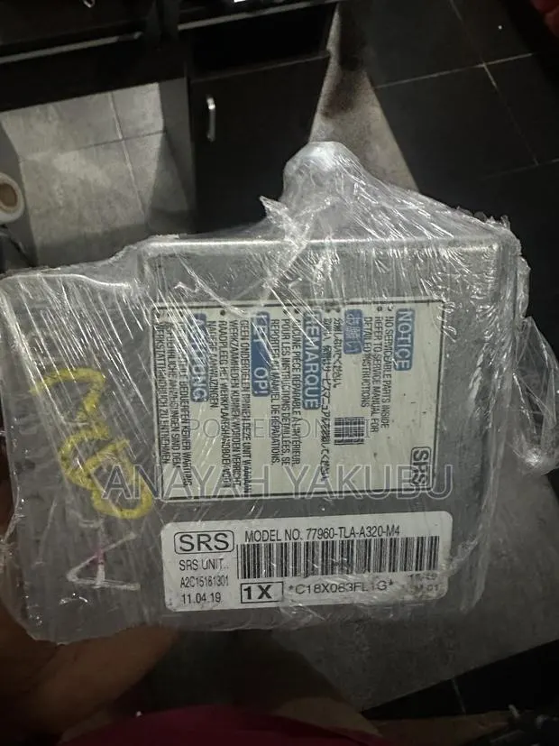 2017-21 Honda SRS/Airbag Unit · Photo 1