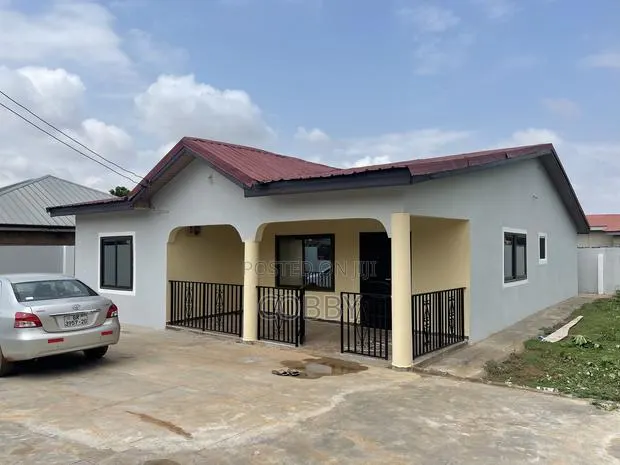 3bdrm House in Ayensu Estate, Valley View Area for rent · Photo 1