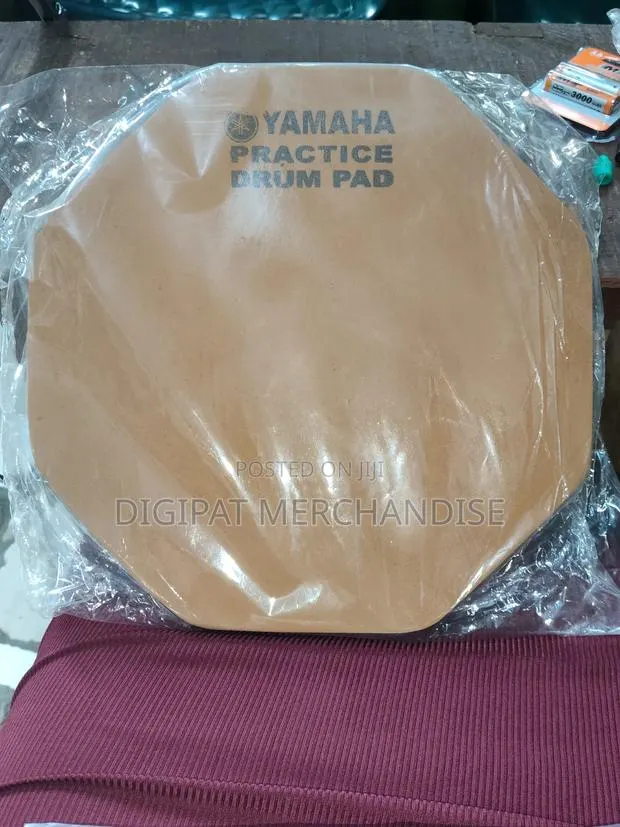 Yamaha Practice Drum Pad Big · Photo 1