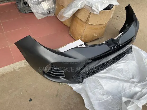 Toyota Corolla 2017 to 2019 Front BumperComplete · Photo 1
