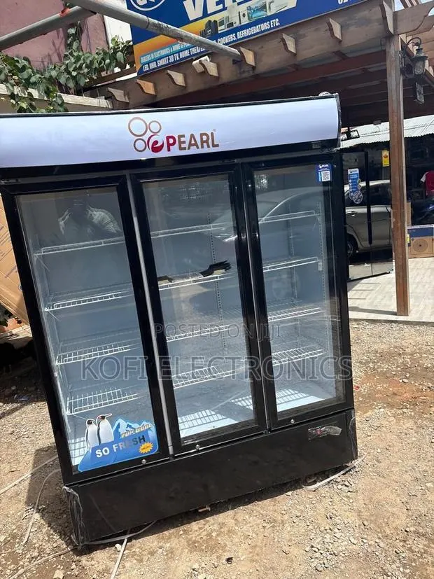 Powerful Pearl 950l Beverage Display Refrigerator · Photo 1