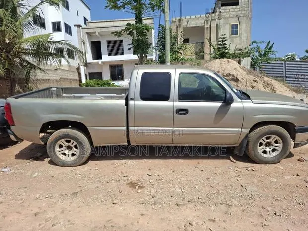 Chevrolet Silverado 6.6 SS 2003 · Photo 1