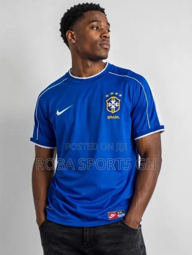 1998-00 Brazil Retro Away Jersey · Photo 1