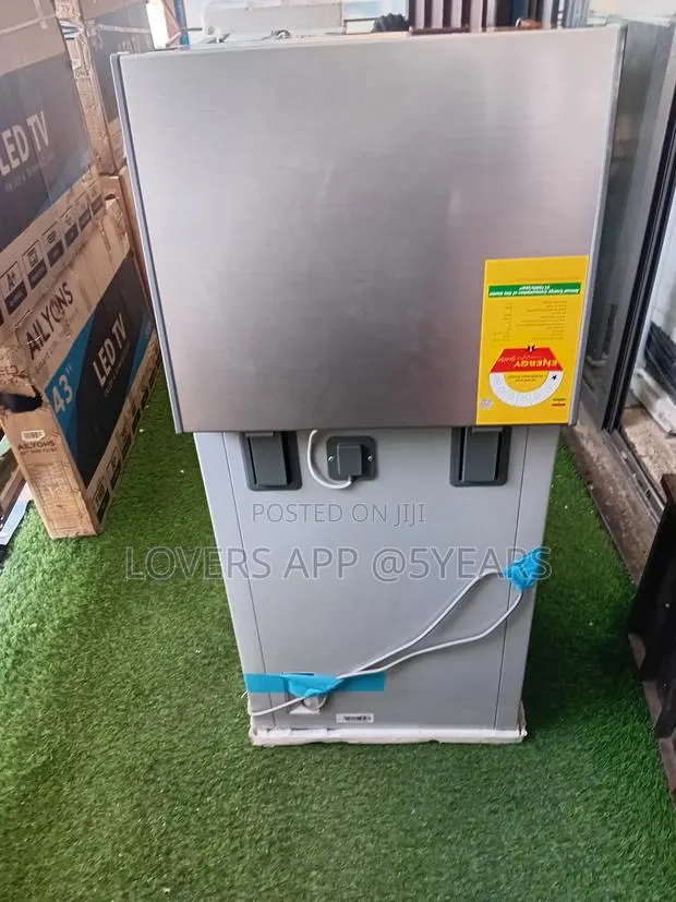 Solution Pearl 98-Litre Fridge – Small Size, Big Performance · Photo 1