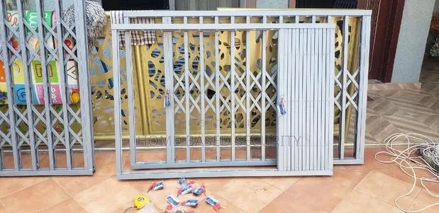 Collapsible Burglar Proof · Photo 1