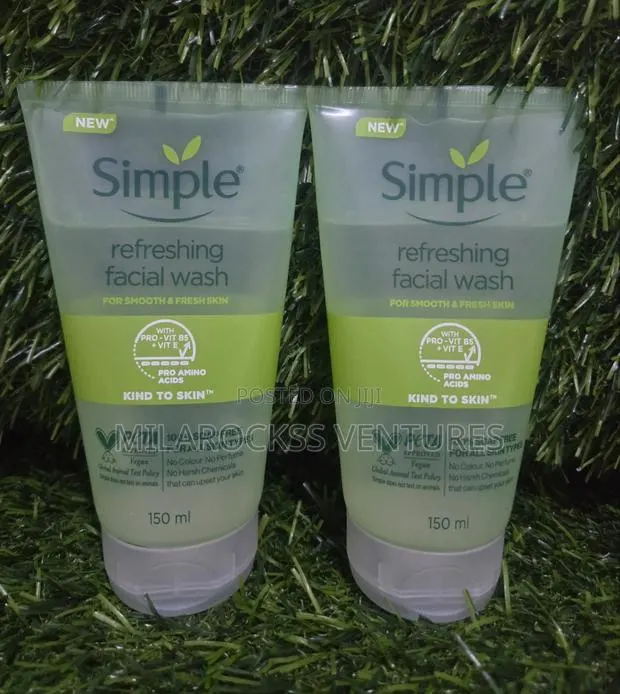 Simple Refreshing Facial Wash. 150ml · Photo 1