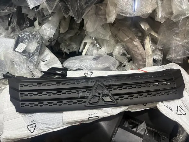Mitsubishi Eclipse 2022,2023,2024,2025 Front Bumper Top Grill (Shells · Photo 1