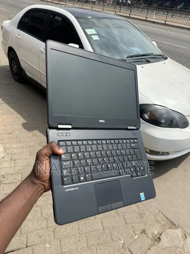 Laptop Dell Latitude 5440 8GB Intel Core i5 SSD 500GB · Photo 1