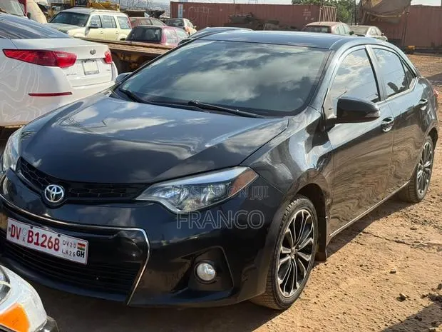 Toyota Corolla S Plus 4dr Sedan (1.8L 4cyl CVT) 2016 Black · Photo 1