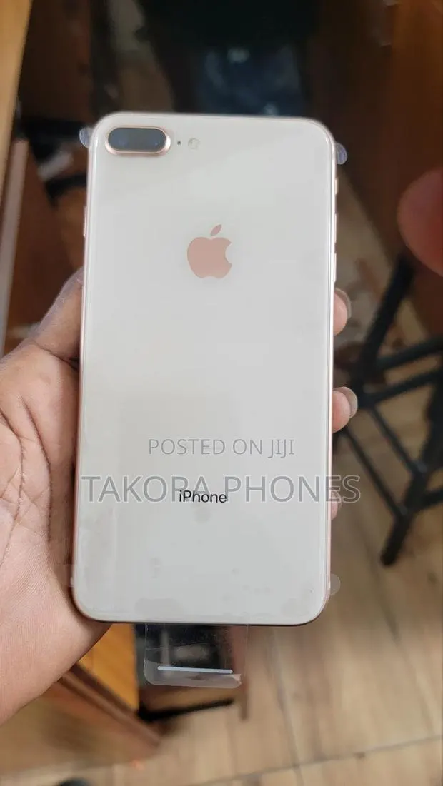 Apple iPhone 8 Plus 256 GB Gold · Photo 1
