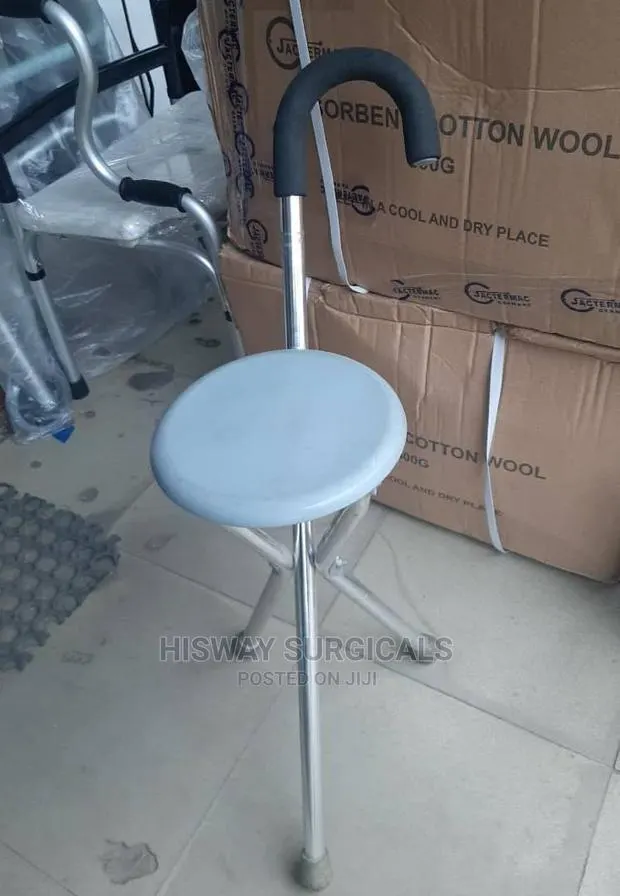 Walking Stick With Seat. · Photo 1