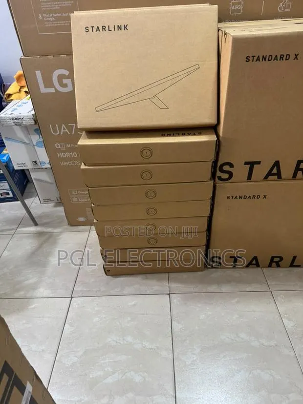 Starlink Mini Kit | Dish UTA-231 | Portable Wi-Fi System. Complete · Photo 1