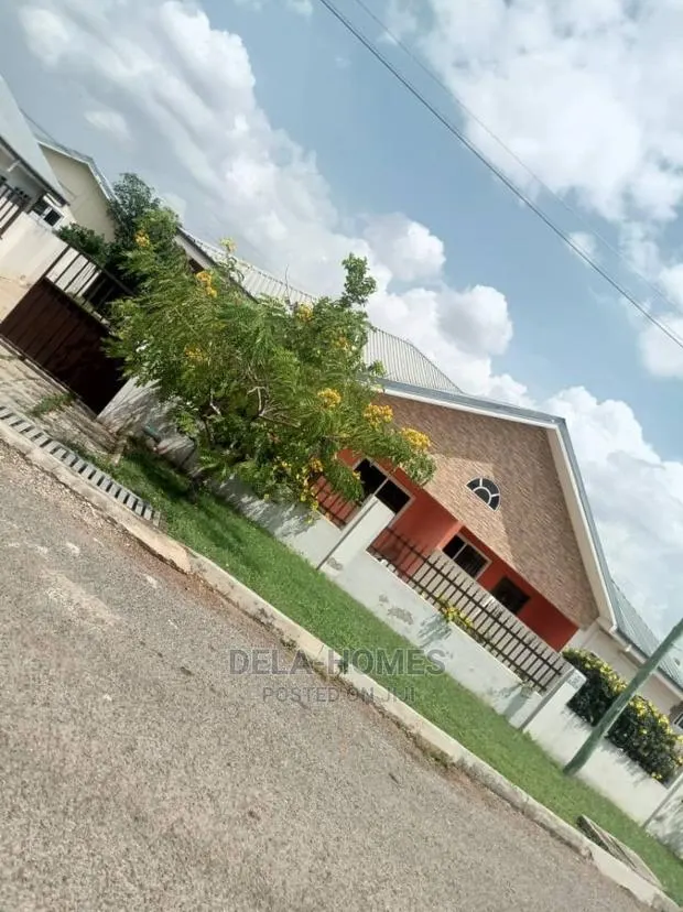 Three Bedroom Self Compound for Rent at Oyarifa. · Photo 1