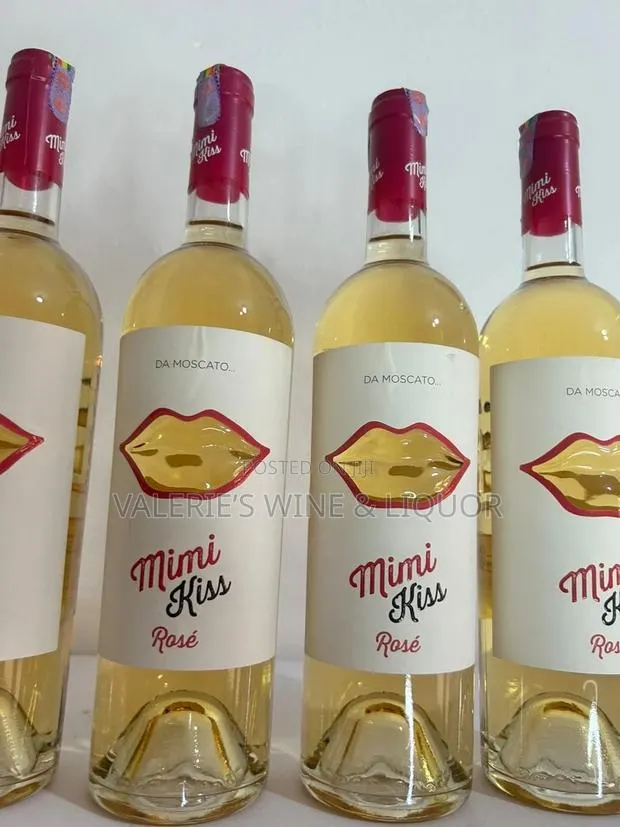 Mimi Kiss Moscato Rose White Wine -6% Alc (Italy) · Photo 1