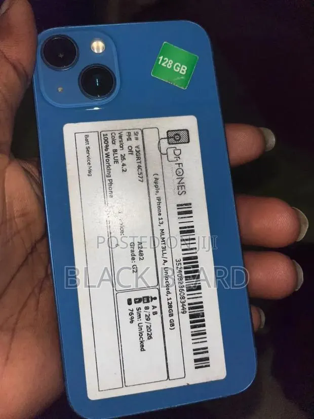 Apple iPhone 13 128 GB Blue · Photo 1