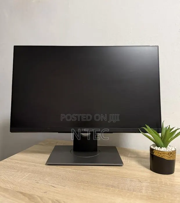 Dell 24 Edgeless Touchscreen Monitor · Photo 1