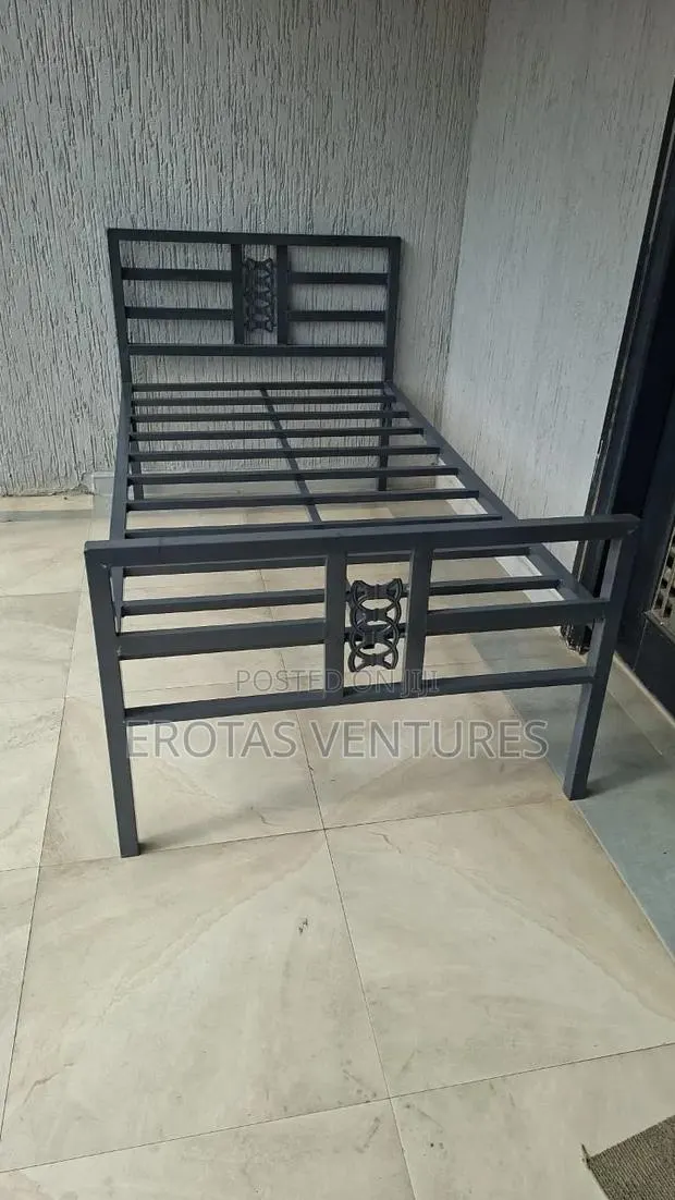 One and Half Metal Bed Frame · Photo 1