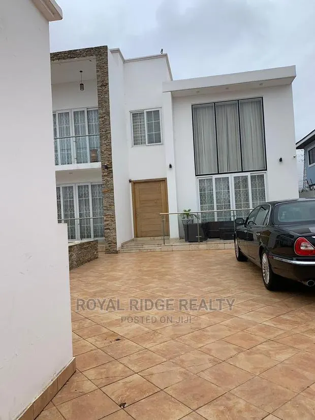 Furnished 4bdrm Duplex in East Legon Ars, Accra Metropolitan for Rent · Photo 1