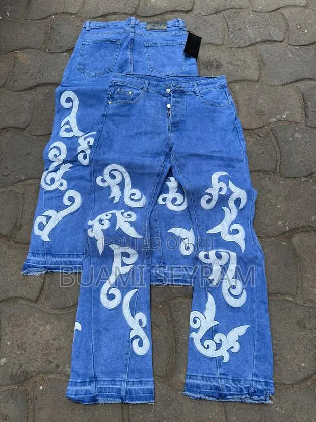 Fashion Jeans · Photo 1