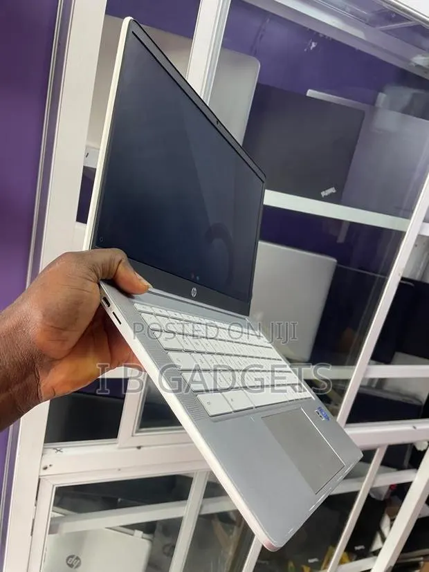 Laptop HP Chromebook 14 4GB Intel SSD 60GB · Photo 1