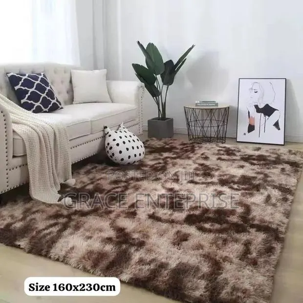 High Quality and Luxury Light Weight Fluffy Carpet · Photo 1