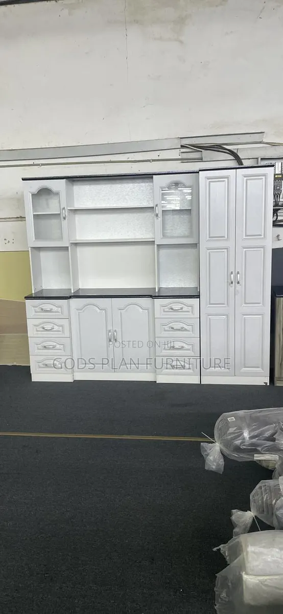 Kitchen Cabinet · Photo 1