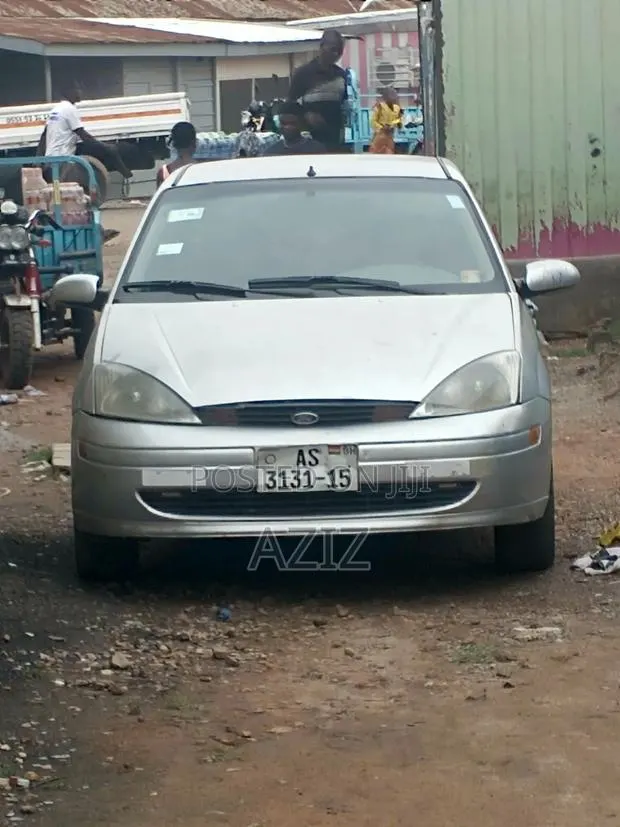 Ford Focus 2007 Silver · Photo 1