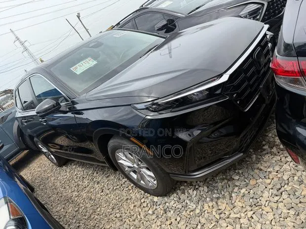 Honda CR-V EX-L AWD w/o BSI 2023 Black · Photo 1