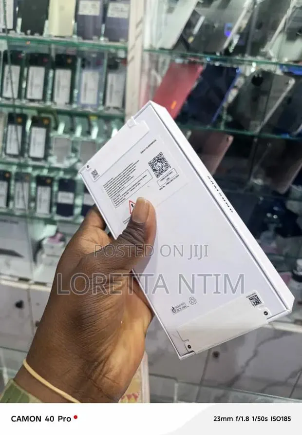 New Samsung Galaxy A57 256 GB Gray · Photo 1