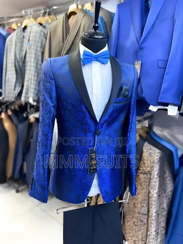 Quality 3-piece Children Suit · Photo 1