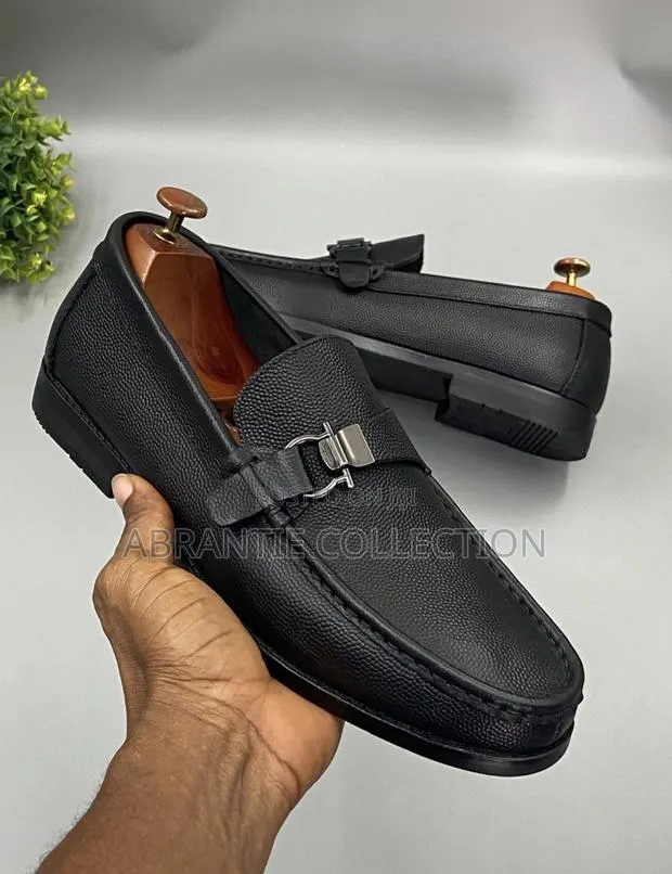 Salvatore Ferragamo Black Shoes · Photo 1