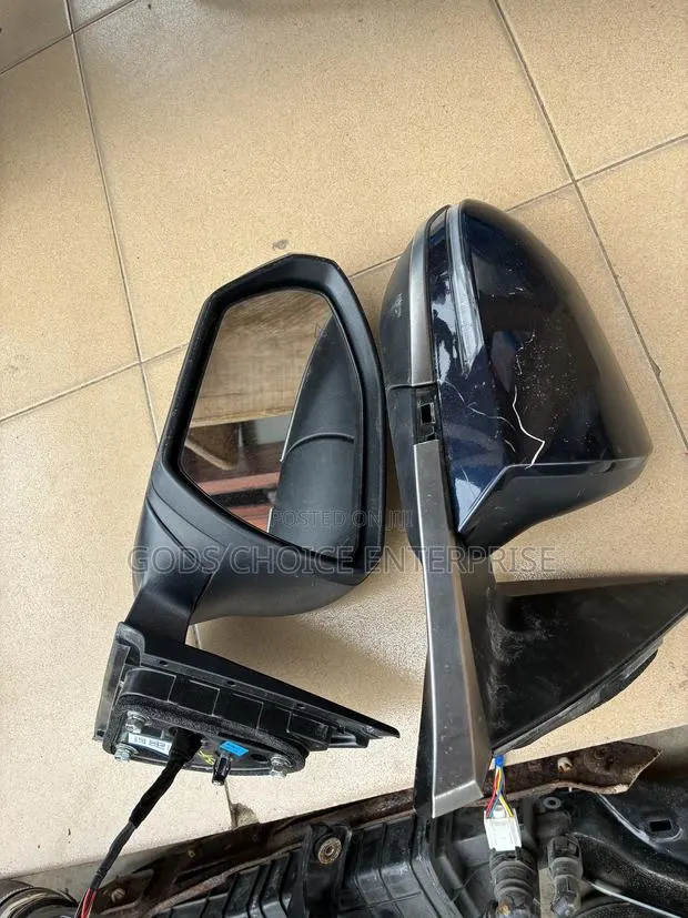 Side Mirror Tucson 2022-2025 With Light · Photo 1