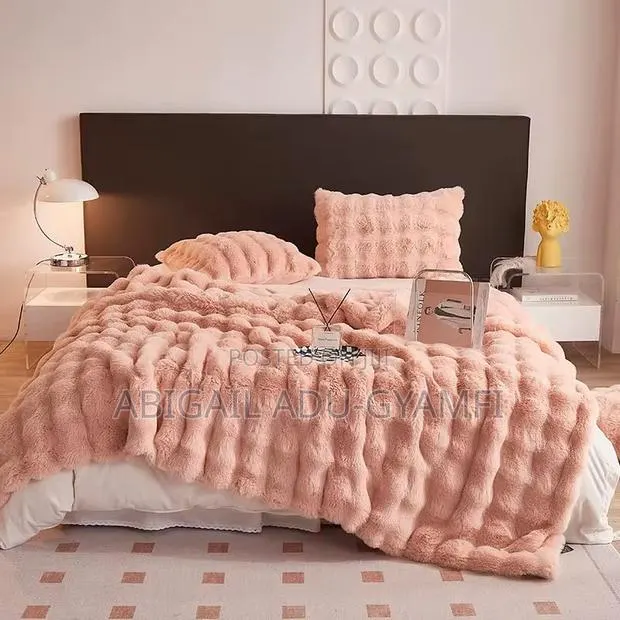 Douvet Blanket · Photo 1