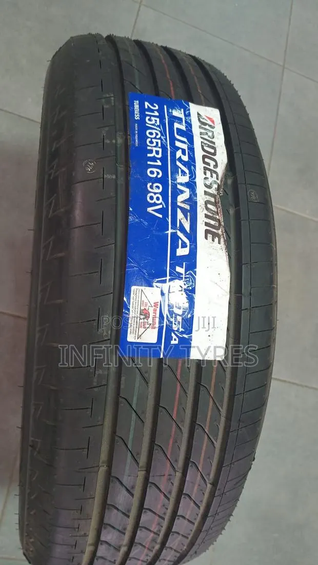 215/65r16- Turanza T005a-Bridgestone · Photo 1