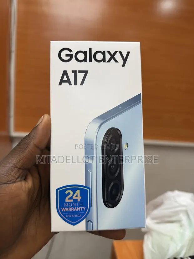 New Samsung Galaxy A17 5G 128 GB Blue · Photo 1