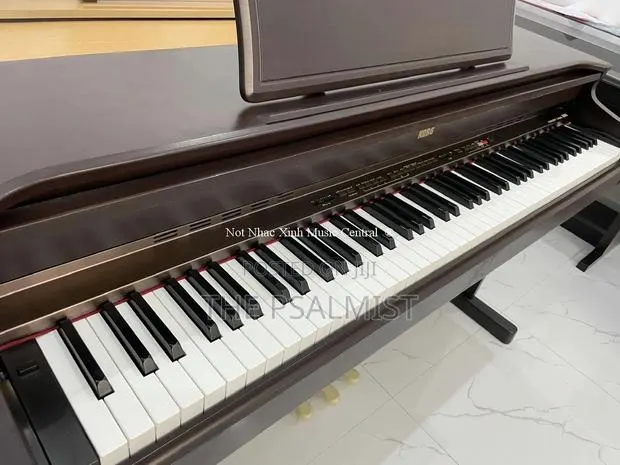 Korg Concert C6500 Digital Piano 88weighted Keys · Photo 1