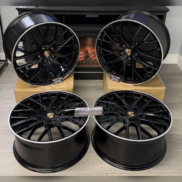 Porsche Panamera Rim 21 Home Used · Photo 1