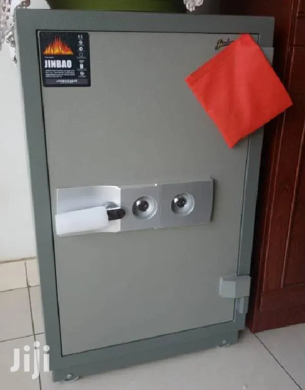 Fire Proof Safe · Photo 1