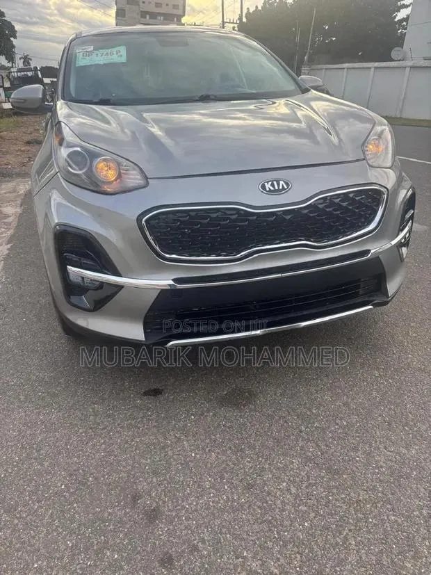 Kia Sportage 2021 Gray · Photo 1