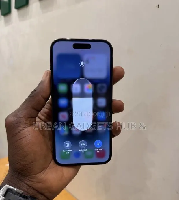 Apple iPhone 14 Pro 128 GB Black · Photo 1